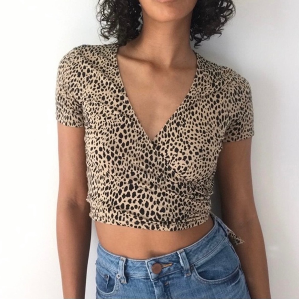 Brandy Melville Cheetah Wrap Top | One Size